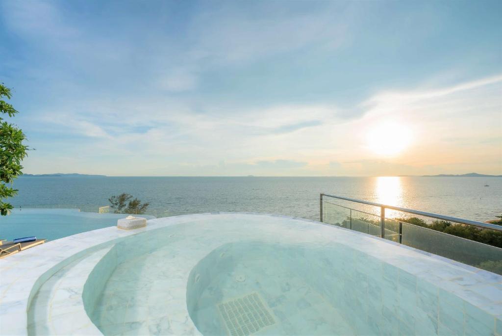 Bayphere Hotel Pattaya Ban Nong Hin  Eksteriør bilde